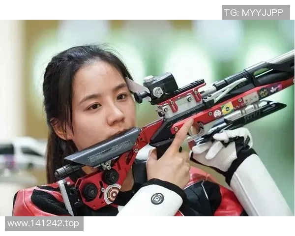 战术解析赛后采访爆金句，引全场大笑