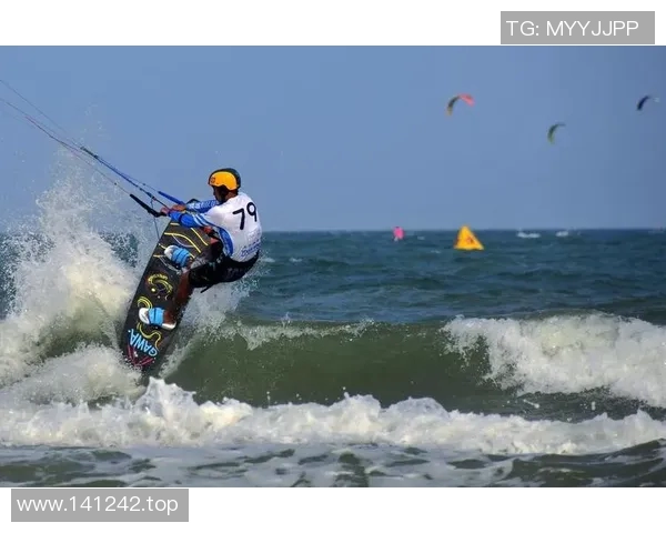 中国首位冲浪世界巡回赛选手历史性晋级年度总决赛点燃国人热情 中国首位冲浪世界巡回赛选手历史性晋级年度总决赛点燃国人热情